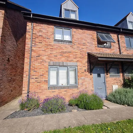 Large Double Room With Ensuite And Double Shower - Homestay Bishops Frome Exterior photo
