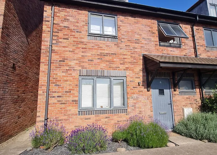 Large Double Room With Ensuite And Double Shower - Homestay